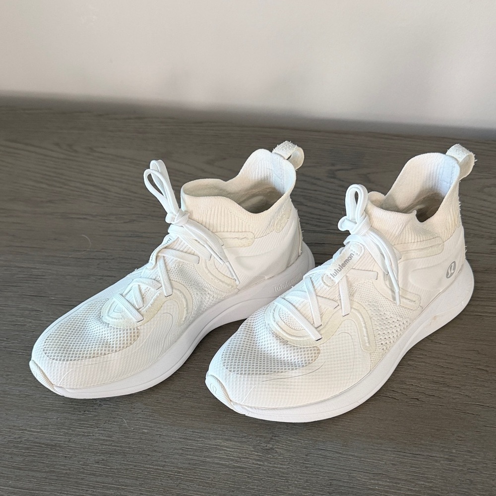 Lululemon white workout training sneakers